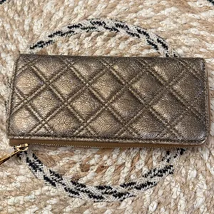 Marc‎ Jacobs Quilted Metallic Bronze Leather Zip Around Continental Wallet thumbnail 7