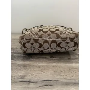 Coach Vintage Y2K F061-10402 Signature Jacquard Monogram Crossbody Bag thumbnail 8