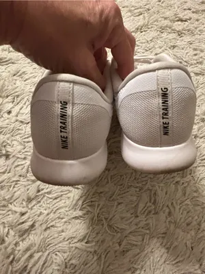 Nike Women's White and Black Knit Training Sneakers Size 6.5 thumbnail 5