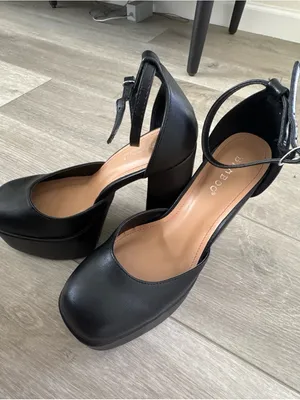 BAMBOO Black Platform Block Heel Ankle Strap Pumps thumbnail 3