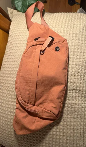 Lululemon Everywhere Belt Bag thumbnail 5