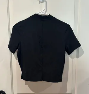 Lululemon Short Sleeve thumbnail 2
