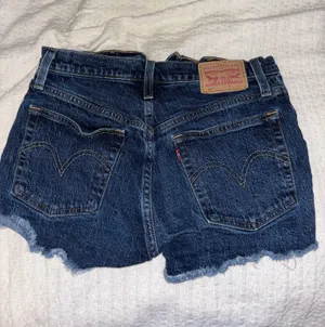 Levi 501 denim shorts thumbnail 2