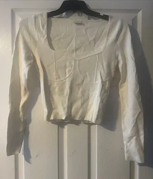 Abercrombie & Fitch Cream Long-Sleeve Scoop Crop Top thumbnail 1