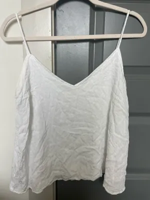 Boutique White Flowy Tank thumbnail 4