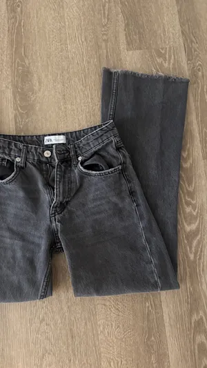 ZARA Black Straight Jeans thumbnail 3