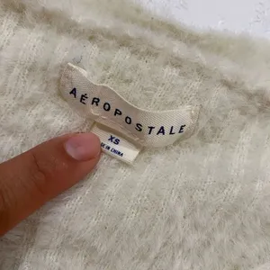 Aeropostale Fuzzy Cropped Cardigan XS Cream Soft Girl Cozy Sweater thumbnail 4