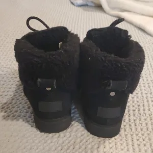 UGG Black Ankle Boots with Fur Lining (23) thumbnail 3