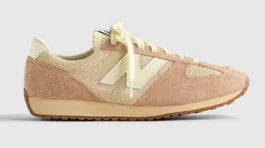New Balance Unisex 471 Sneakers in Bisque Flat Taupe Pink Size 6 Womens thumbnail 1