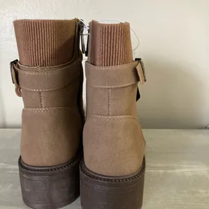 Harborsides Tan Combat Boots w/ Knit Cuff & Buckle – Size 9, NWT thumbnail 4