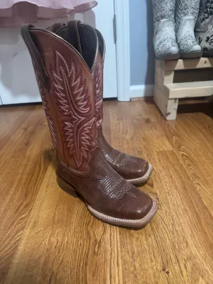 Women’s Ariat Boots thumbnail 2