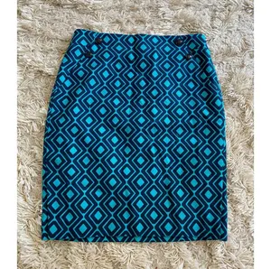 Loft Pencil Mini Skirt Geometric Office Mod Retro Autumn Winter Snow Bunny Event thumbnail 2