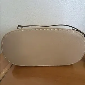 Pulicati‎ Italian Genuine Leather Bucket Style Crossbody PurseDrawstring Closure thumbnail 9