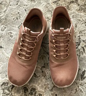 Skechers sneakers GUC 👟👟 thumbnail 1