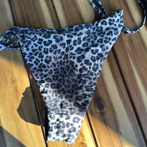 Hunkemoller Leopard Bikini Bottom Size XS thumbnail 2