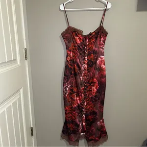 NEW Meshki Floral Lace Up Satin Midi Dress Women’s Size Large thumbnail 5