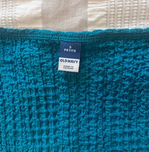 Textured Old Navy Tank thumbnail 3