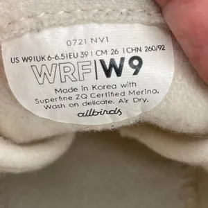 Allbirds Wool Sneakers Runner Fluffs White Merino Wool Athletic Shoes US Size 9 thumbnail 11