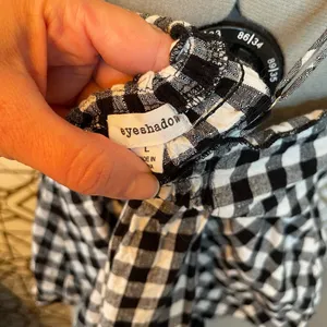 🖤EYESHADOW Black & White Plaid Sleeveless Peplum Top, Large thumbnail 3