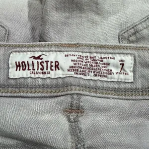 Hollister Y2K Grey Micro Mini Denim Skirt Women’s 7 thumbnail 2