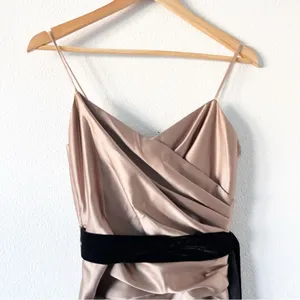 Vera Wang Maids Taupe Tea Length Sleeveless Waist Tie Formal Bridesmaid Dress thumbnail 3