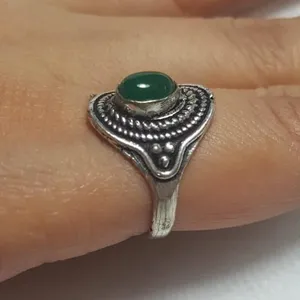 Natural Green Onyx 925 Silver Gemstone Ring Size 8 thumbnail 2