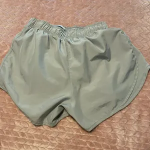 Nike shorts thumbnail 3