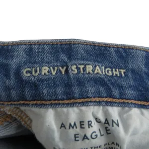American Eagle Curvy Straight Jeans Ripped High Rise Straight Leg Jeans Size 2 thumbnail 6