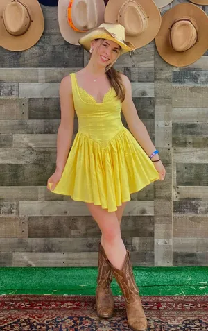 Yellow Dress Size XS thumbnail 1