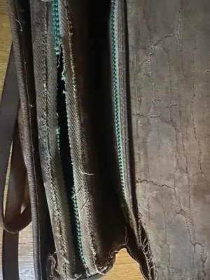 Vtg Hand Tooled Leather Mexico Stamped Crossbody Bag thumbnail 9