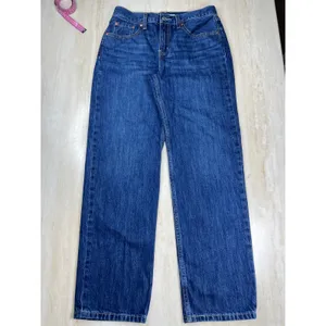 Levis Low Pro Straight Jeans Womens 28 Medium Wash Blue Denim A36 thumbnail 5