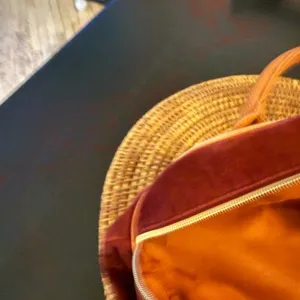 Victoria's Secret Burgundy Velvet Cosmetic‎ Bag thumbnail 8