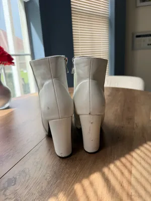 White Boots size 6 thumbnail 3