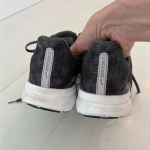 Brooks Launch 8 Women’s Running Shoes Size 12 Black Gray thumbnail 3
