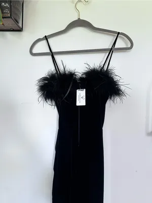NWT Windsor Black Jaime Feather Trim Velvet Mermaid Dress Size XS thumbnail 6