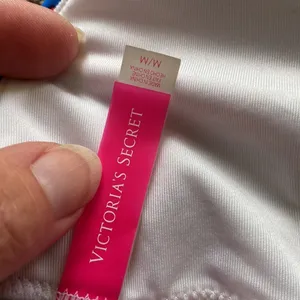 Victoria’s secret’s swimsuit top​​ thumbnail 5