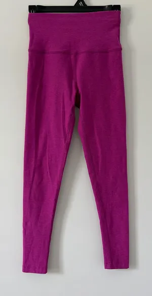 Beyond Yoga Caught in the Midi High Waist Leggings Berry Bliss Heather Seasonal thumbnail 1