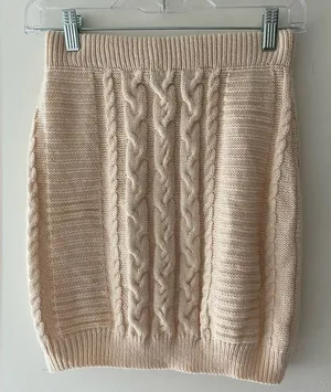 Lulu’s Cable Knit‎ Sweater Skirt- Stretchy Waist Size XS thumbnail 1
