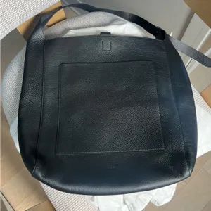THE ROW Blake Leather Tote Shoulder Bag in Black NWT thumbnail 8