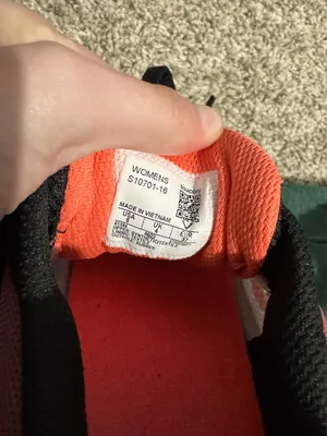Saucony Running Shoes Women’s 6 thumbnail 5