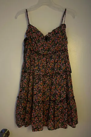 Flower Dress Multiple Size M thumbnail 1