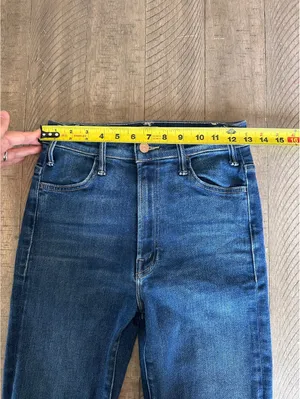 MOTHER The Hustler Ankle Fray Kick Flare Jeans in Home Movies Wash Women’s 27 thumbnail 14