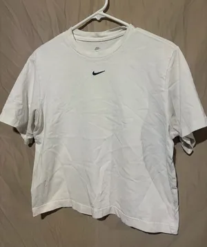 Nike T-shirt thumbnail 1