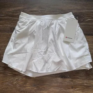 Lululemon Narrow Waistband Tennis Skirt High Rise White Size 6 NWT thumbnail 2