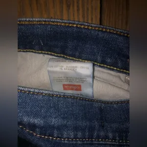 Wrangler denim cut off shorts size 32 thumbnail 4
