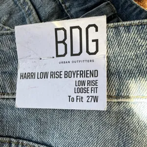 BDG Urban Outfitters Harri Low Rise‎ Boyfriend Distressed Denim Jean Shorts 27 thumbnail 10