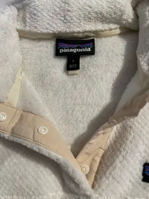 Patagonia Fleece Pullover thumbnail 2