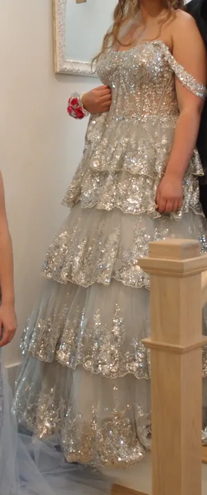 Sherri Hill Prom Dress thumbnail 1