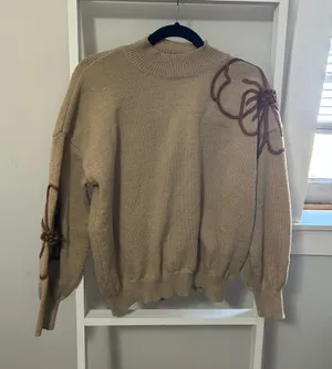Sweater Tan Size M thumbnail 1