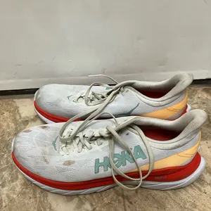 Hoka Mach 4 running shoes thumbnail 3